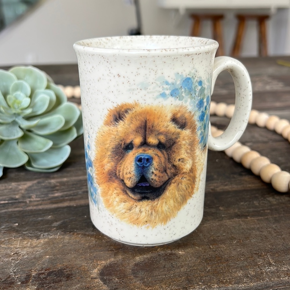 🎁4/$25 - VINTAGE Chow Chow dog mug - Stoneware - made in England.
